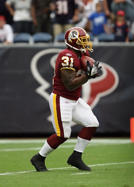 詹姆斯三节结束仅得3分！第四节开局战况如何？.